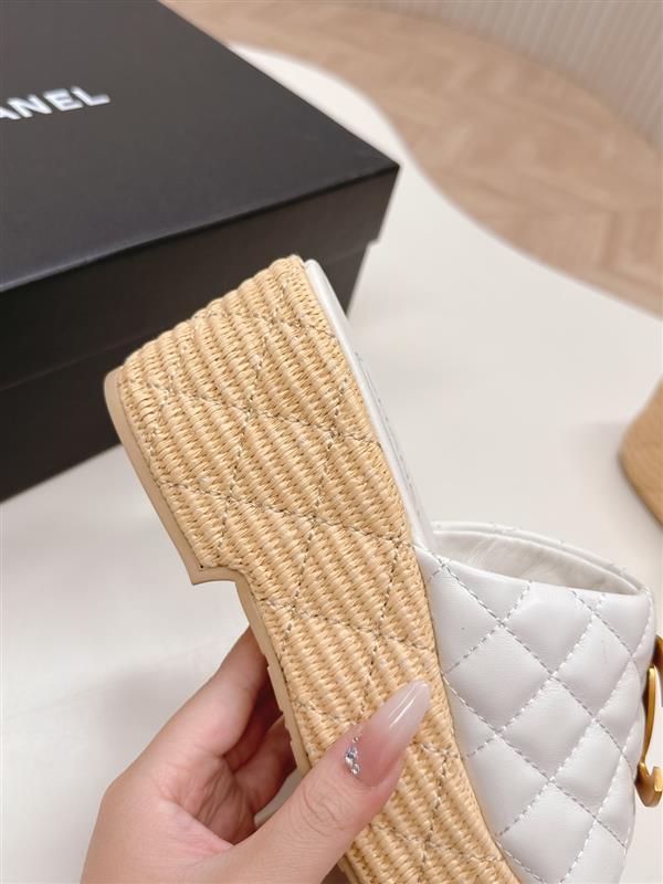 20251128184434453 270